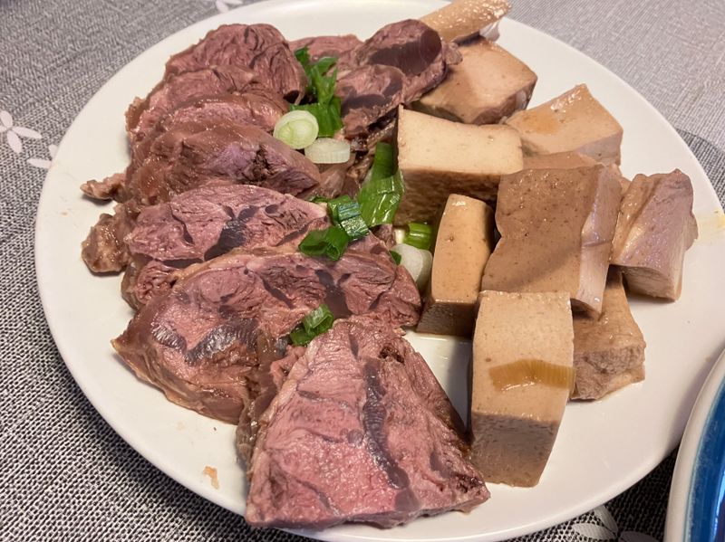滷牛腱