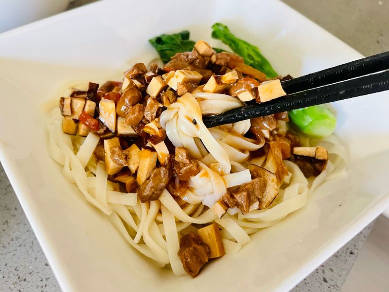 中式炸醬麵
