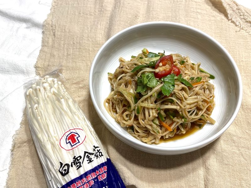 涼拌金針菇