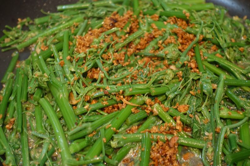 蒜酥龍鬚菜