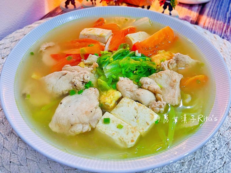 白菜豆腐嫩雞湯