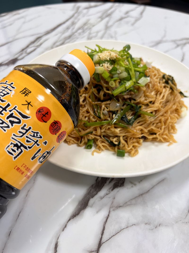 清冰箱料理~炒泡麵