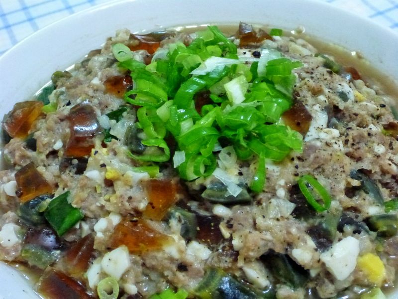 電鍋料理:皮蛋蒸肉