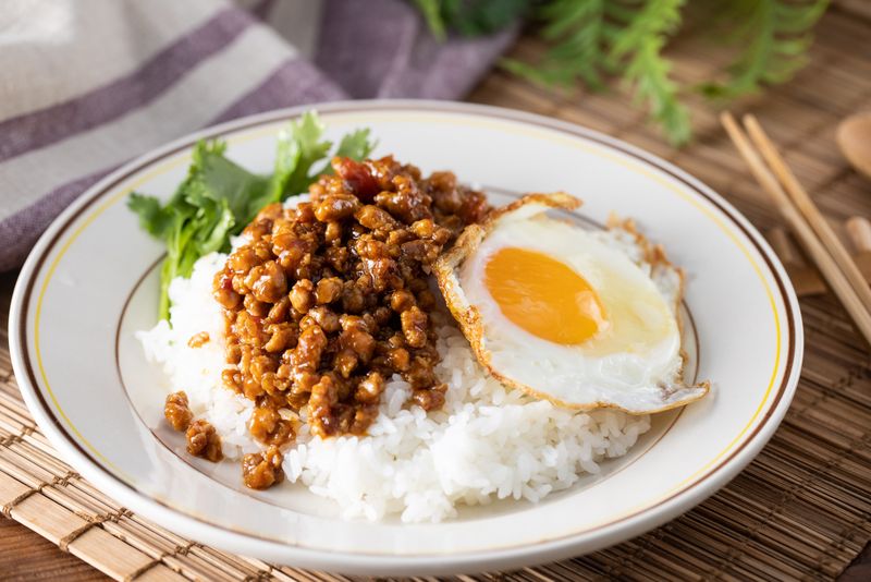 辣肉醬拌飯