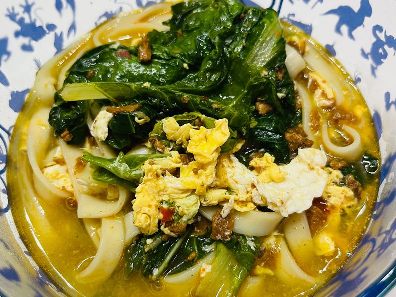 罐頭肉醬麵