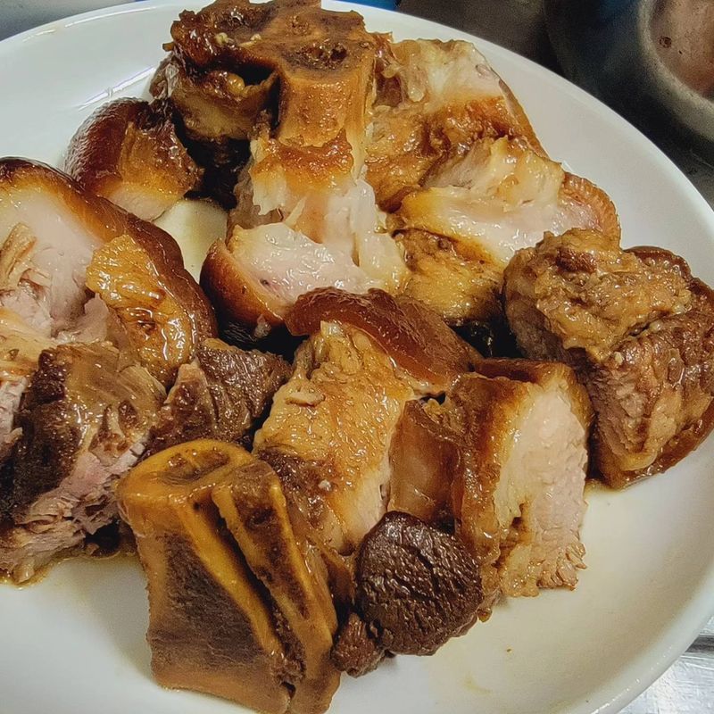 滷豬腳