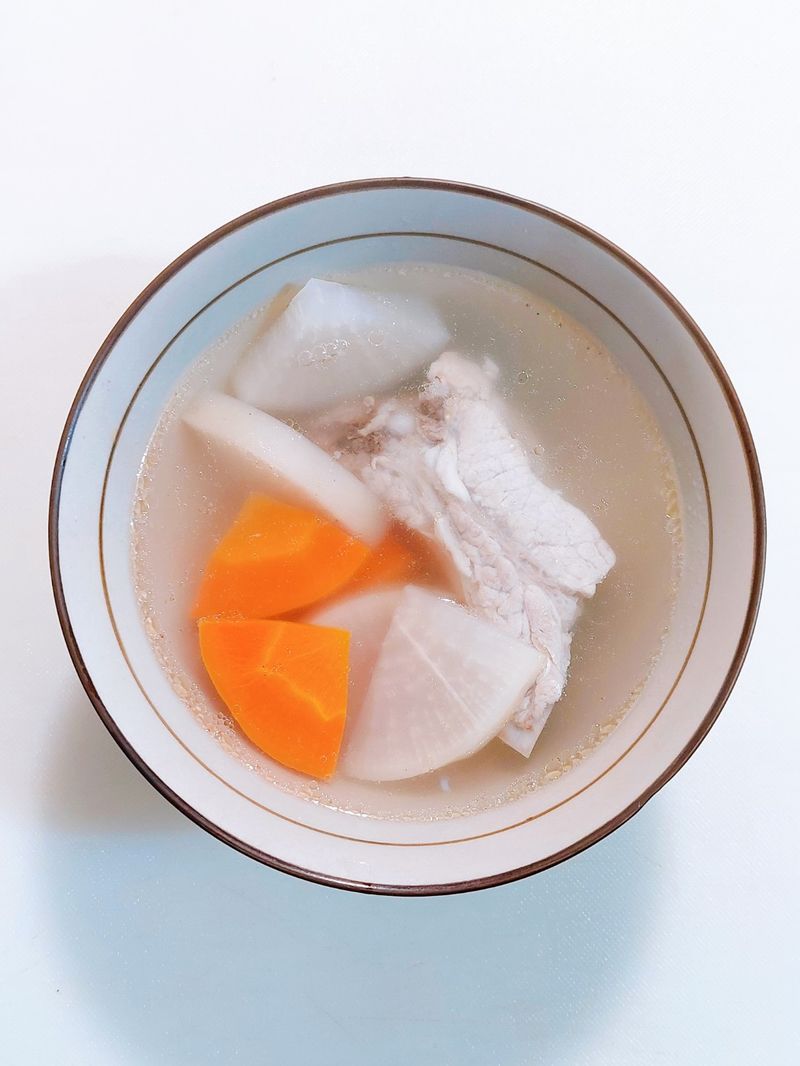 酸蘿蔔排骨湯