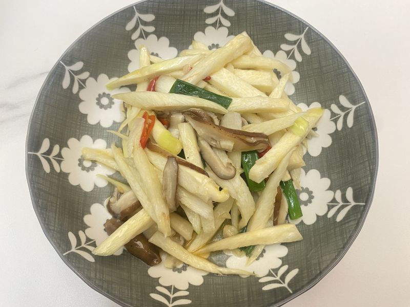 辣炒皎白筍🥢