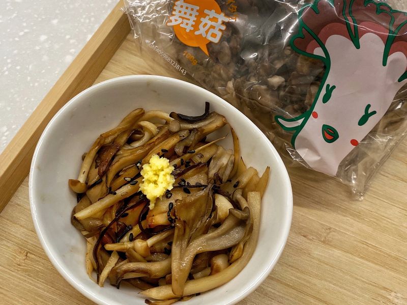 舞菇炒筍絲|菇小菜料理5-1 ༼⍢༽
