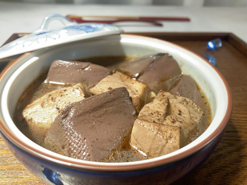 麻辣鴨血豆腐