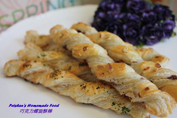 螺旋酥棒: 巧克力+海苔肉鬆兩款