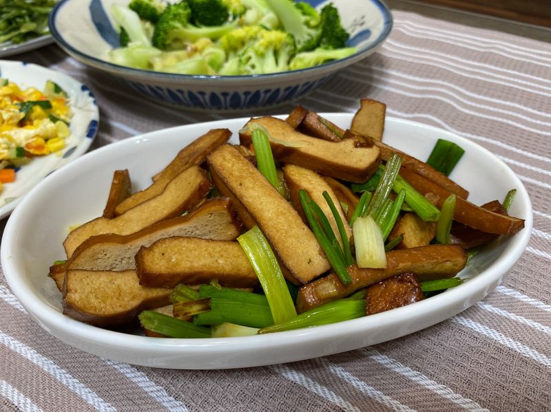 芹菜炒豆乾