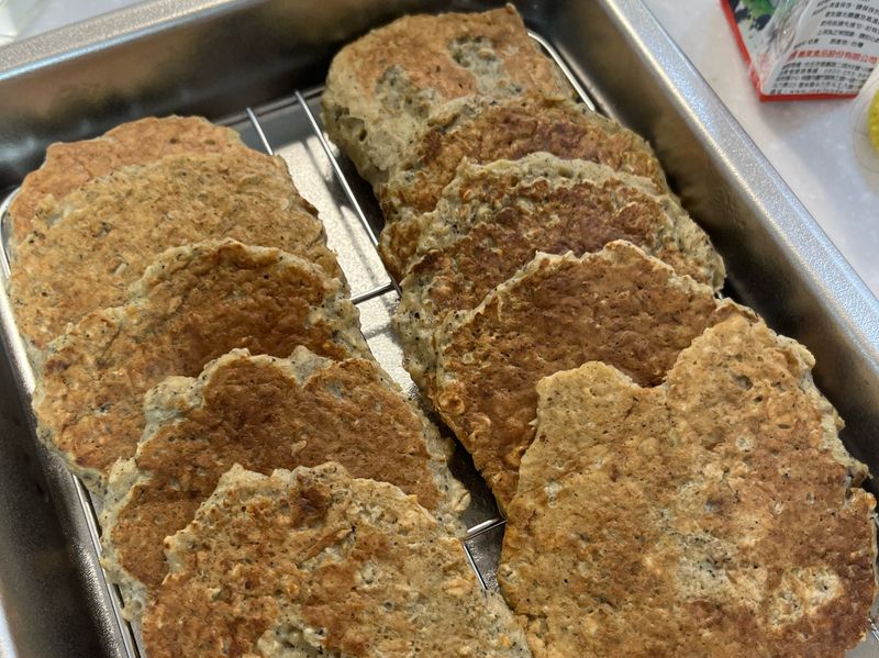 香蕉燕麥黑芝麻鬆餅