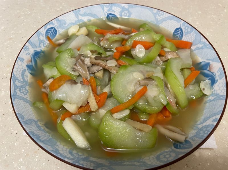 絲瓜炒菇菇