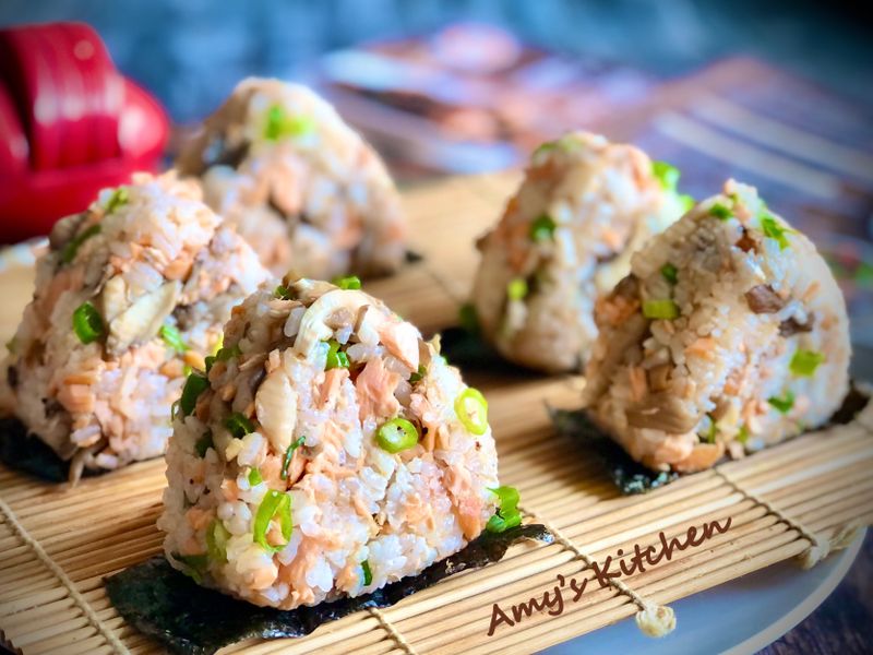 舞菇鮭魚飯糰 / 簡單野餐 / 登山食物