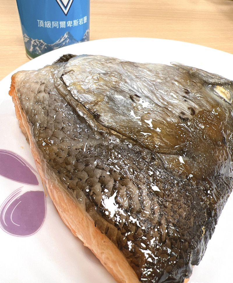 動動手指做出居酒屋的下酒菜~鹽烤鮭魚頭