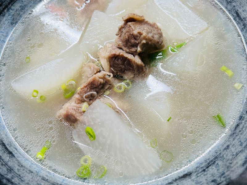 清燉牛肉湯(牛肋燉白蘿蔔)