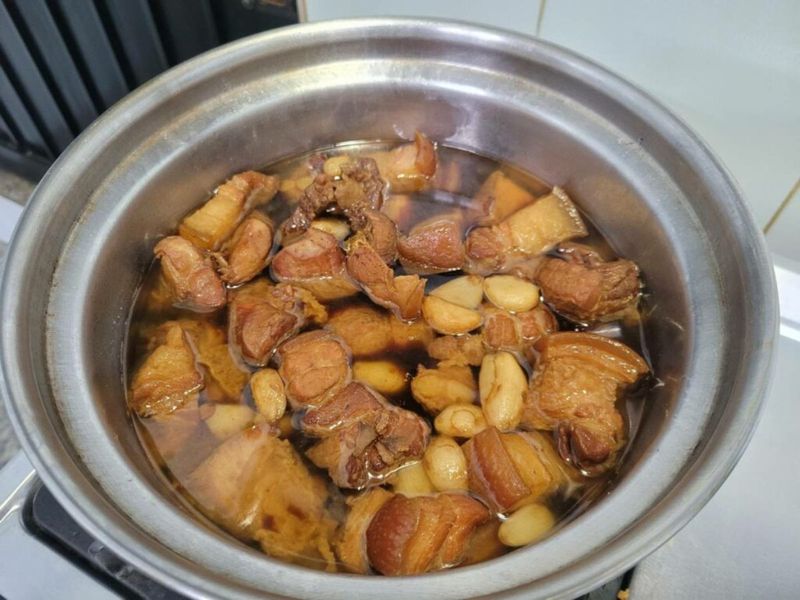 4種配料就能做,超簡單古早味家常滷肉