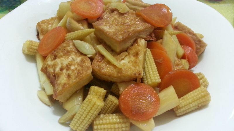 愛烹飪。醬燒豆腐家常菜