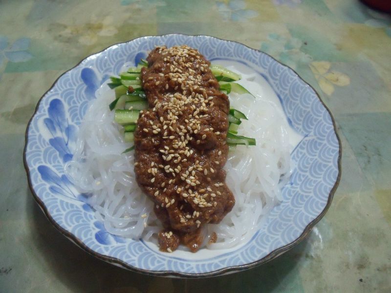 芝麻蒟蒻麵