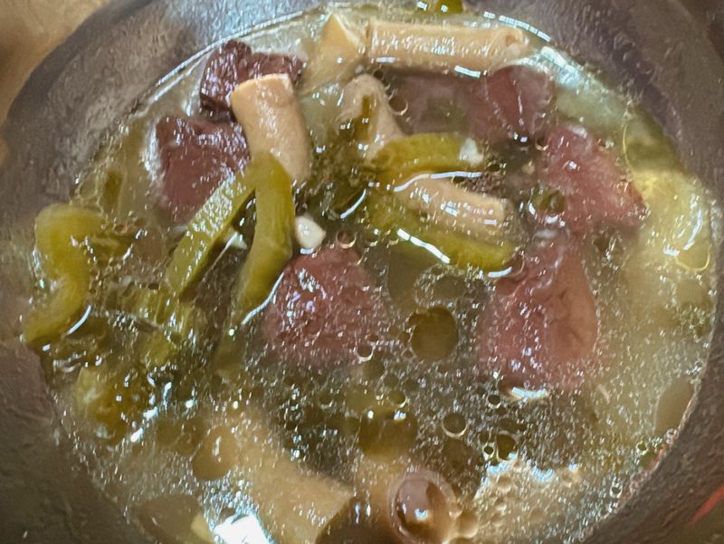 酸菜豬血湯
