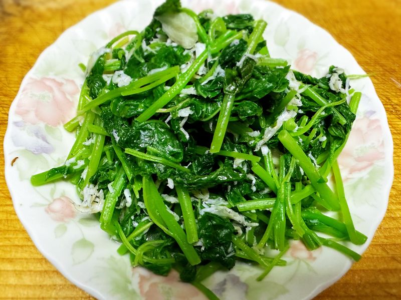 吻仔魚莧菜