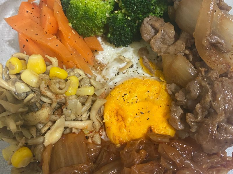 韓式燒肉拌飯