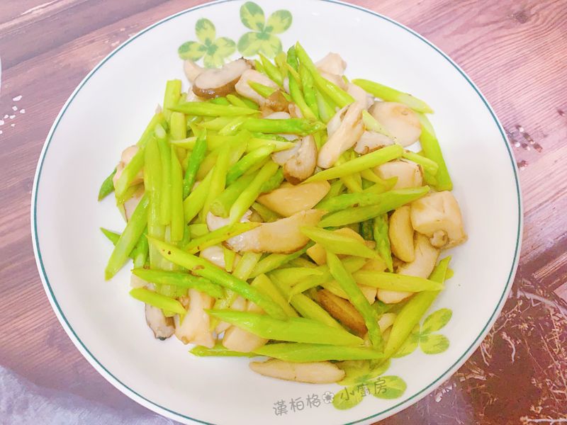蘆筍炒雙菇