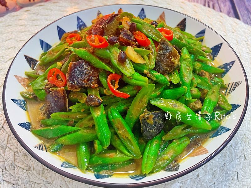 醜豆炒皮蛋