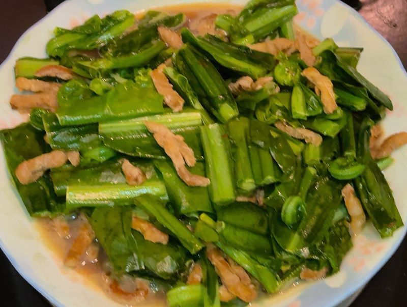 山蘇炒肉絲
