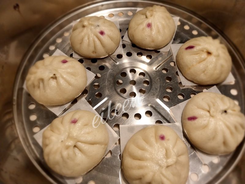蔥菇肉包