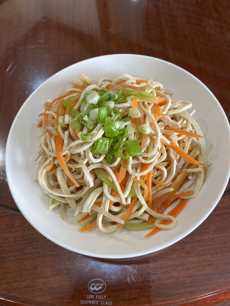 涼拌干絲