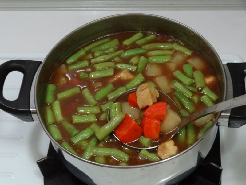 一鍋煮料理:咖哩雞飯
