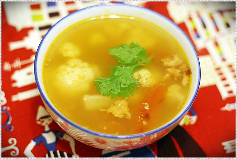 罐頭利用 - 白花椰菜番茄肉醬湯 spicy pork soup