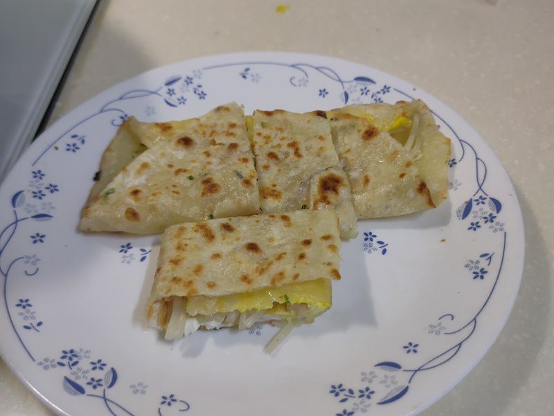 豆芽菜蛋餅