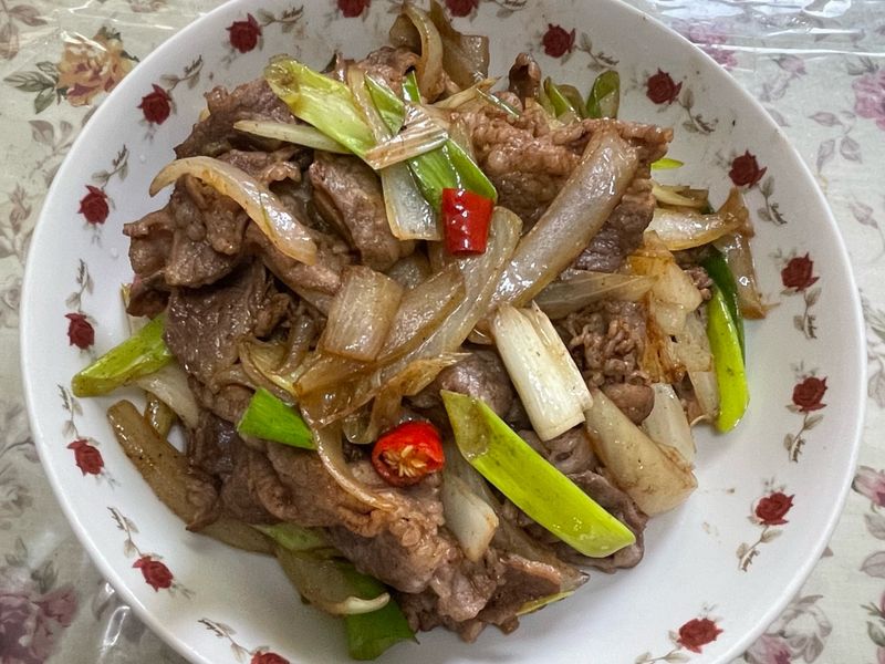 蔥爆牛五花