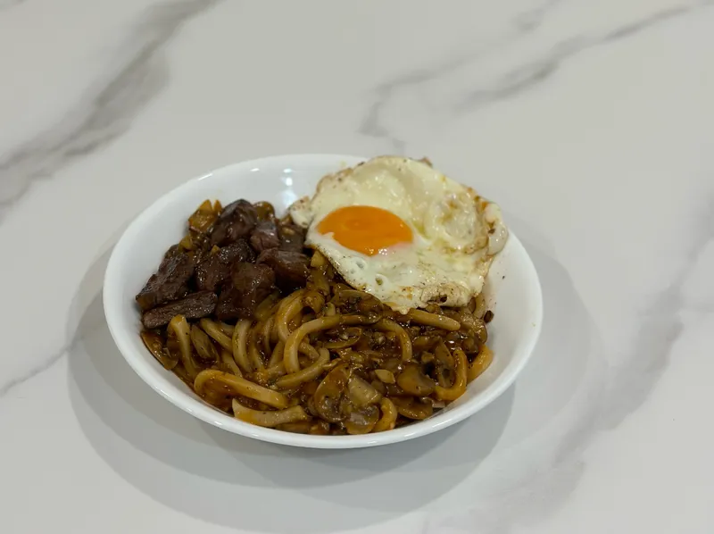 蘑菇醬鐵板麵