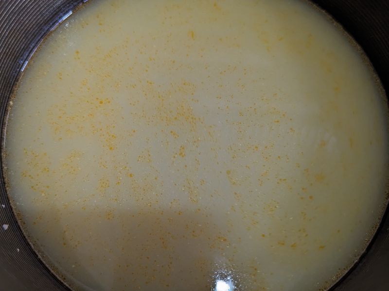 熬蝦殼湯