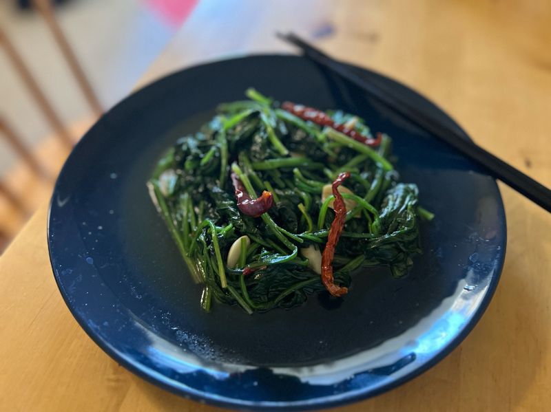 清炒菠菜