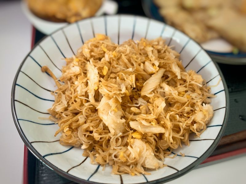 麻油薑炒麵線