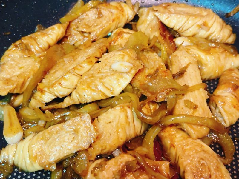 酸菜炒素腸