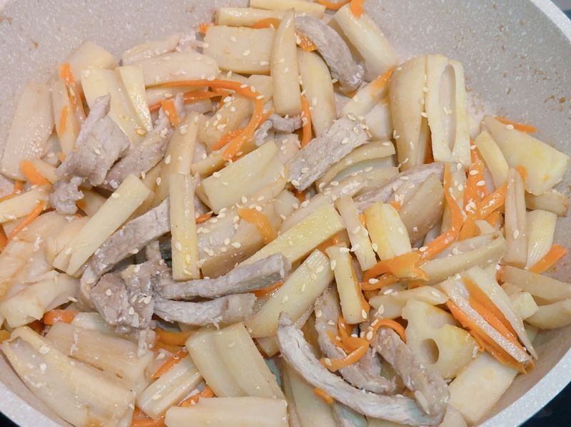 蓮藕豬里肌煮