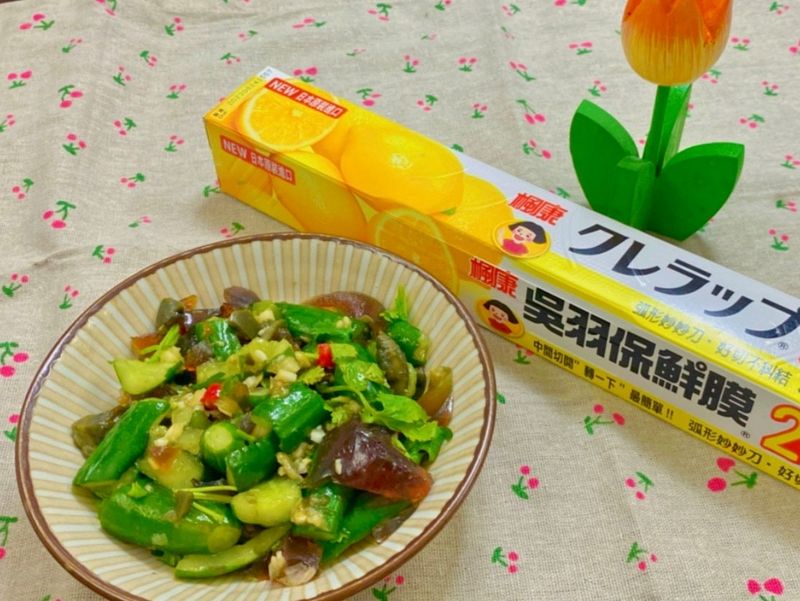 皮蛋涼拌小黃瓜