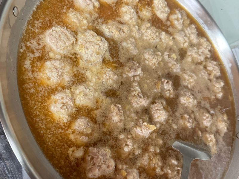 紅燒獅子頭 肉丸子