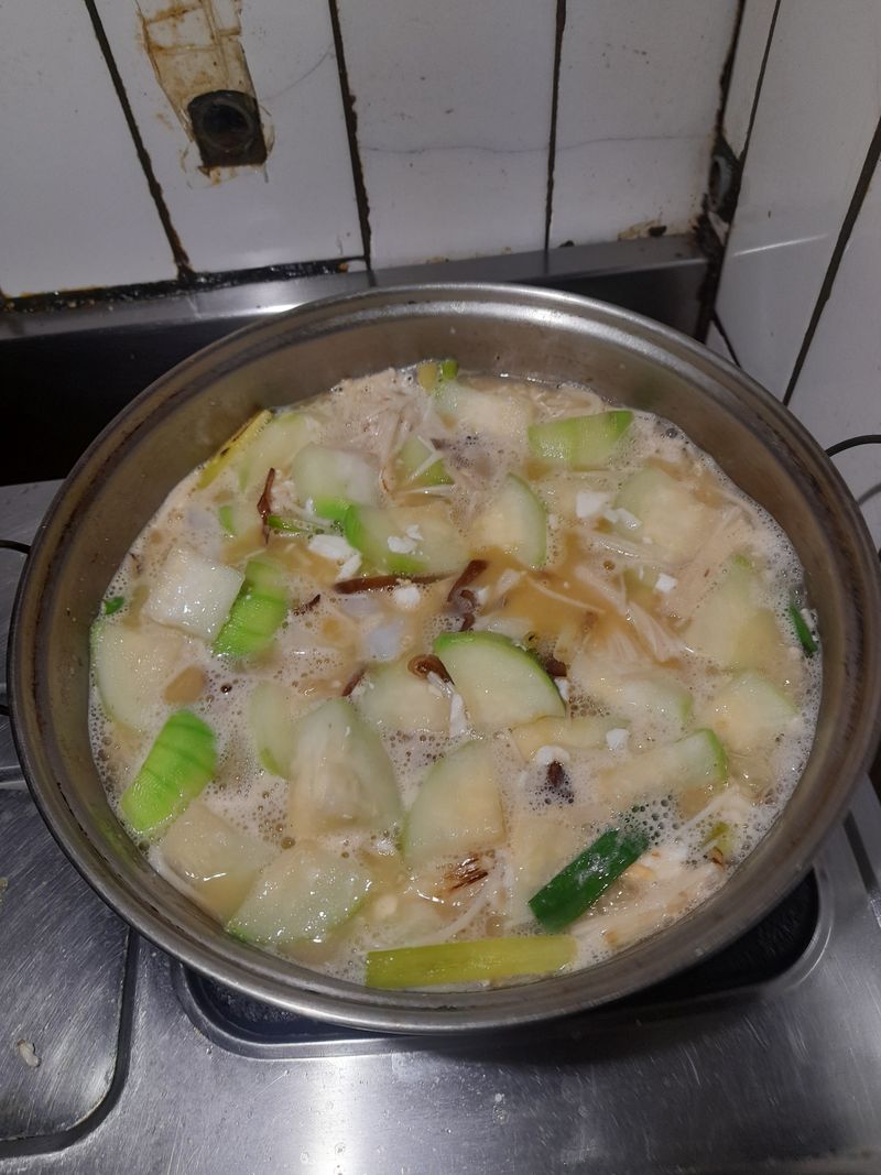 鹹蛋絲瓜湯