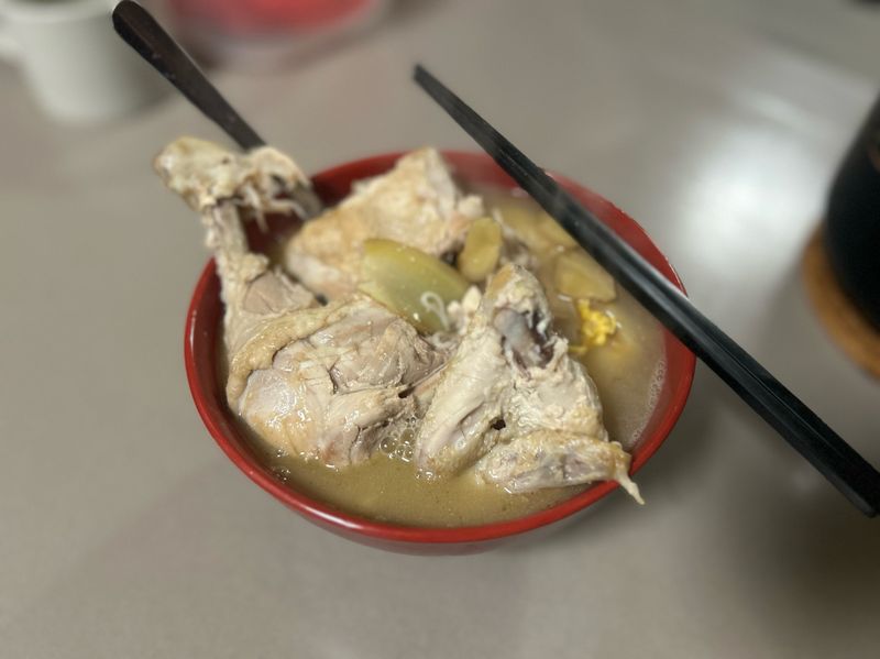 麻油雞麵線
