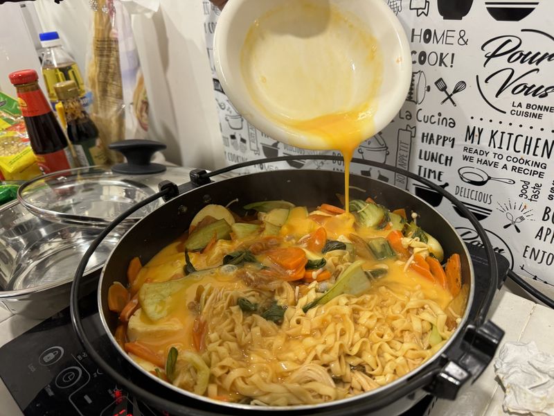 泡菜豆腐菜菜麵