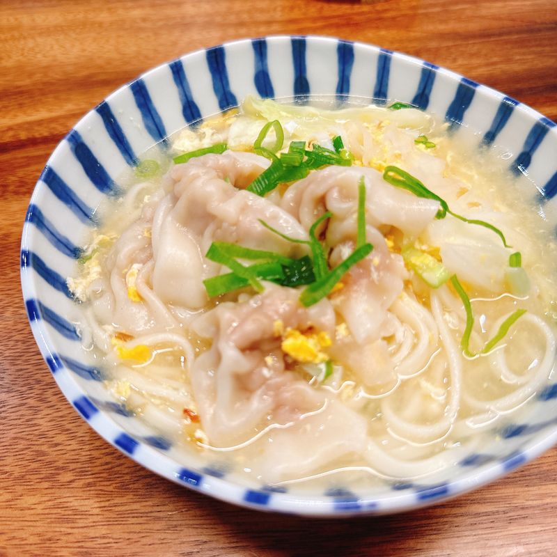 家常餛飩湯麵