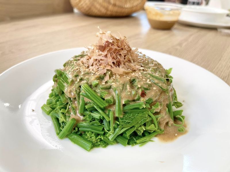 龍鬚菜鮮嫩秘訣大公開|胡麻醬涼拌龍鬚菜