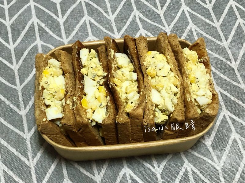 玉米蛋吐司